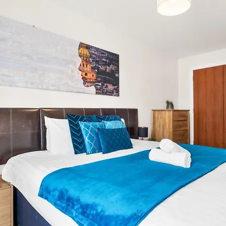 Chinatown - One Bed - Balcony - Secure Parking - Fast Wifi - Centre - 49a 아파트 버밍엄