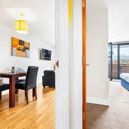 아파트 Chinatown - One Bed - Balcony - Secure Parking - Fast Wifi - Centre - 49a *