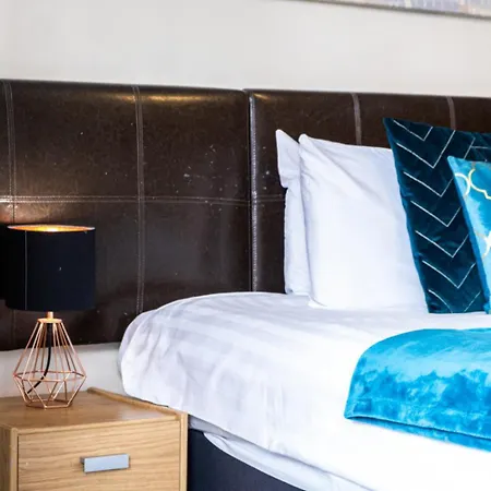 아파트 Chinatown - One Bed - Balcony - Secure Parking - Fast Wifi - Centre - 49a 버밍엄